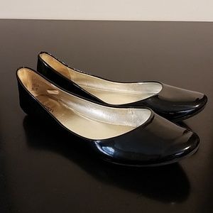 Xhilaration Black Faux Patent Leather Flats